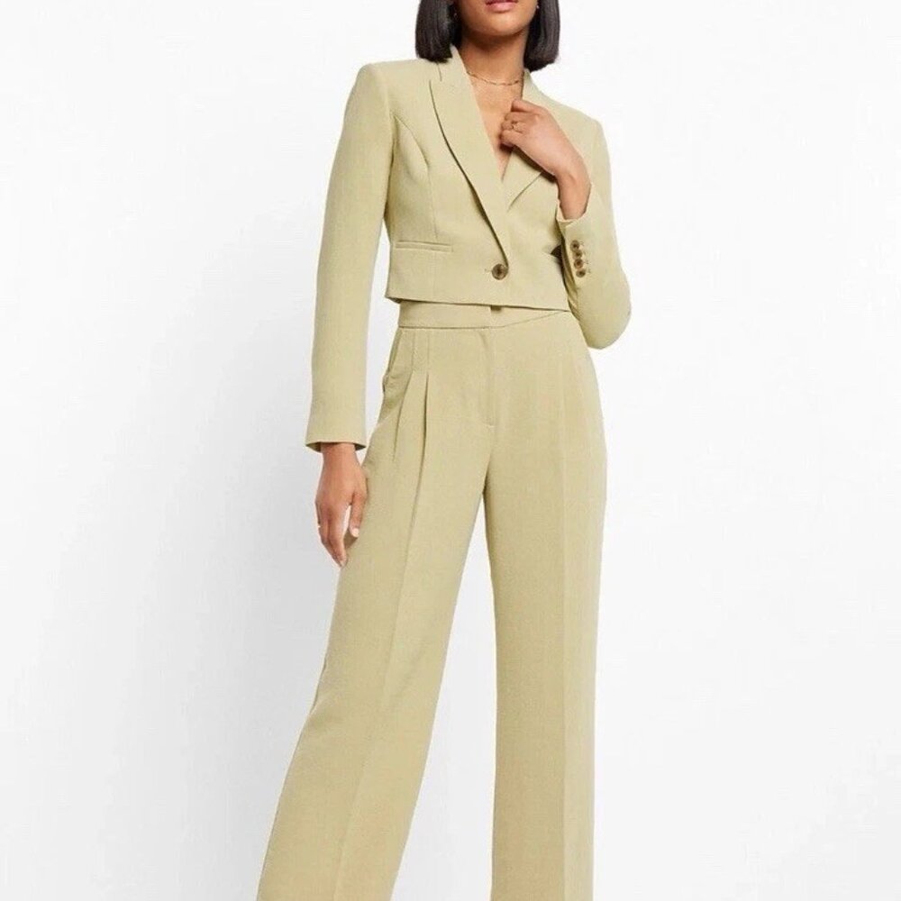 EXPRESS WOMEN'S $138 PEAK LAPEL ONE BUTTON CROPPED GREEN BLAZER XXS 2XS NWT 🦋🌸 - Picture 2 of 3
